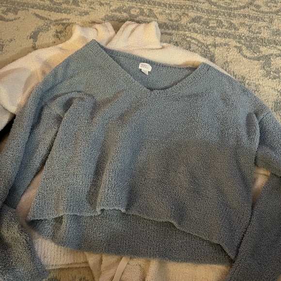 Fuzzy things - Picture 2 of 2